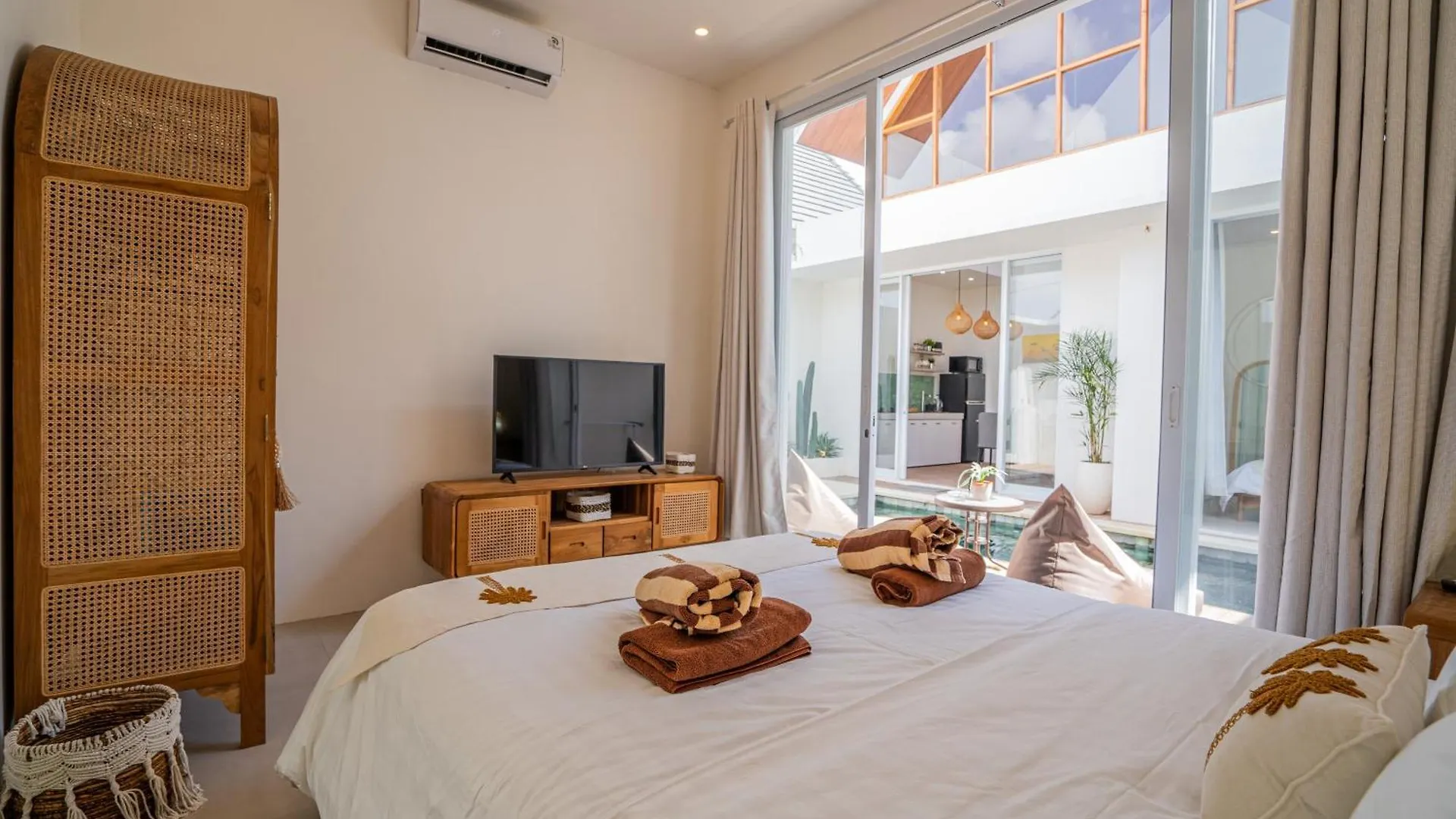 Villa Peyot - 2Br Villa In Kerobokan 0*, Kerobokan (Bali)